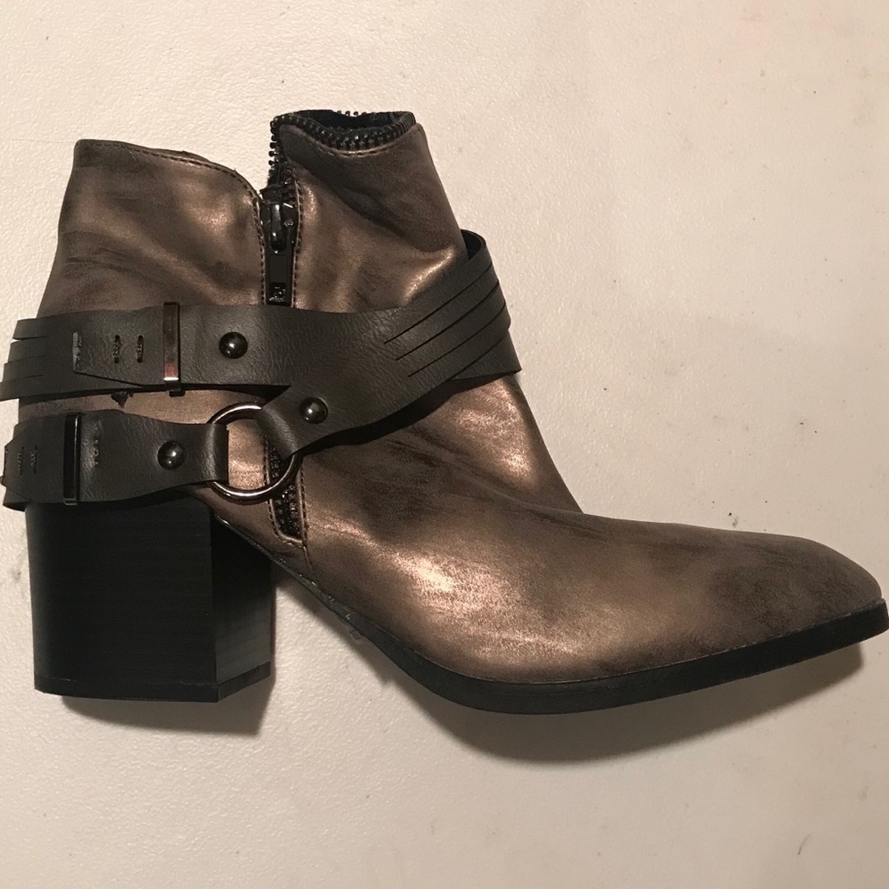 Pewter ankle boots - never been worn